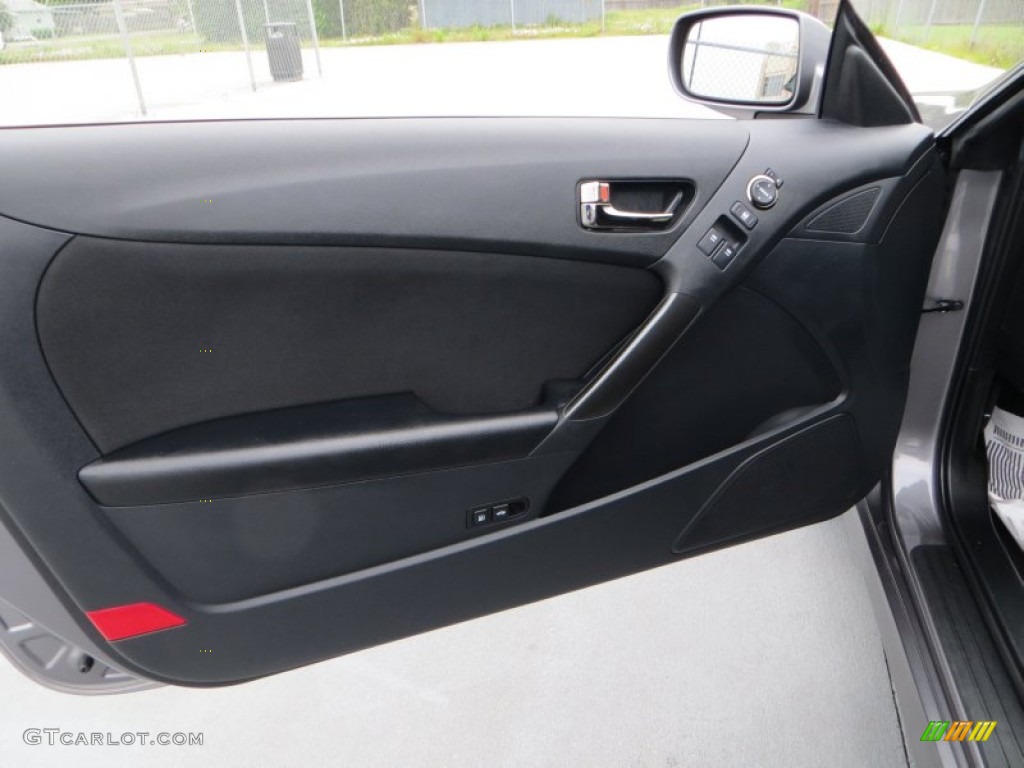 2011 Hyundai Genesis Coupe 2.0T Door Panel Photos