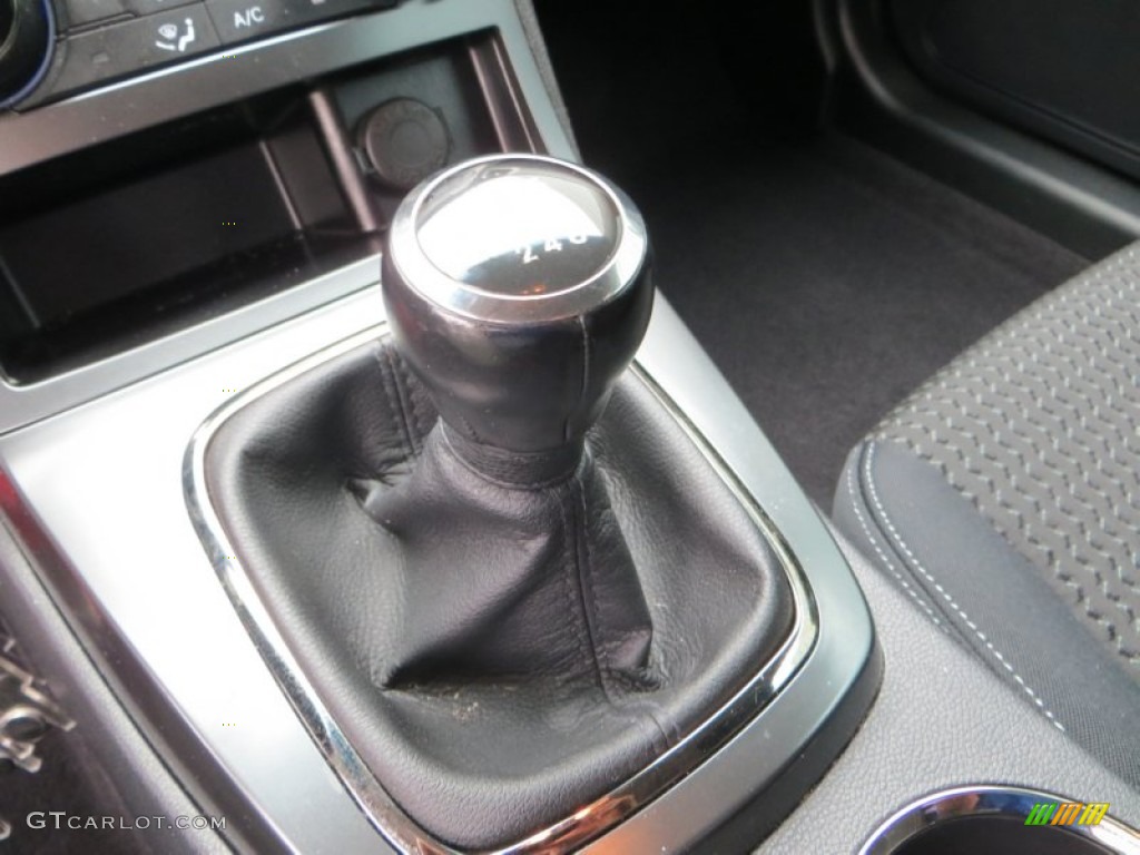 2011 Hyundai Genesis Coupe 2.0T Transmission Photos