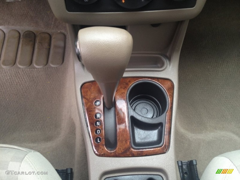 2004 Chevrolet Malibu Maxx LS Wagon Transmission Photos