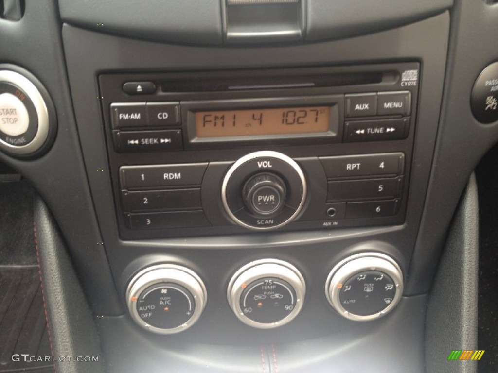 2009 Nissan 370Z NISMO Coupe Audio System Photo #80893432
