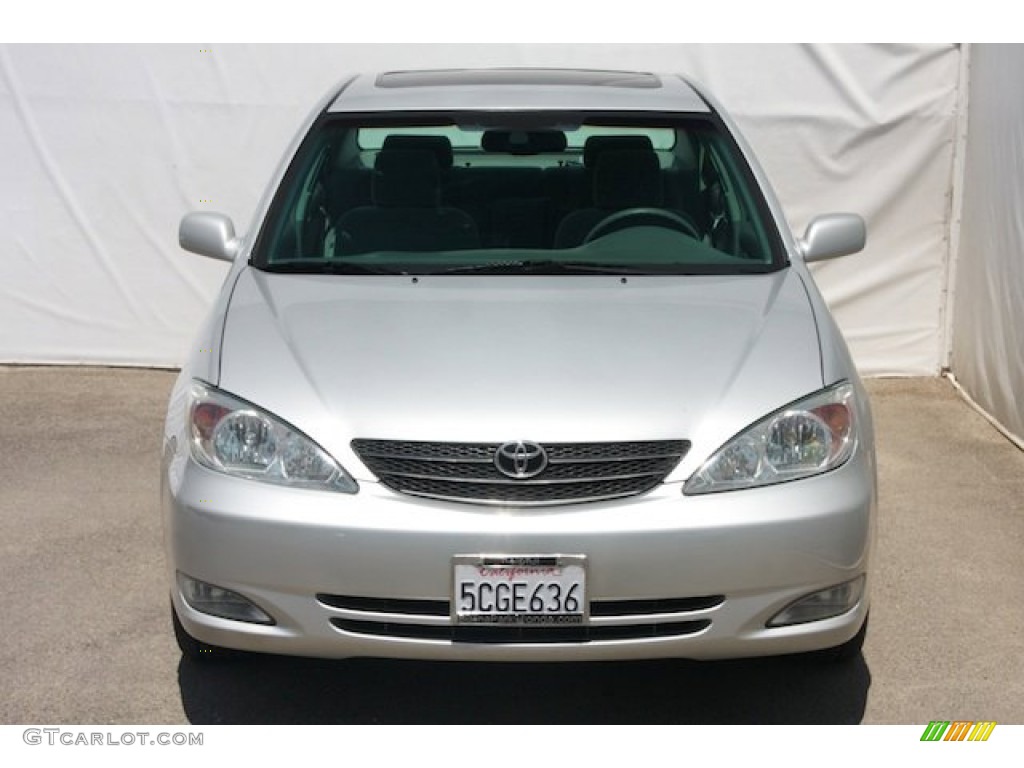 2003 Camry XLE - Lunar Mist Metallic / Taupe photo #7