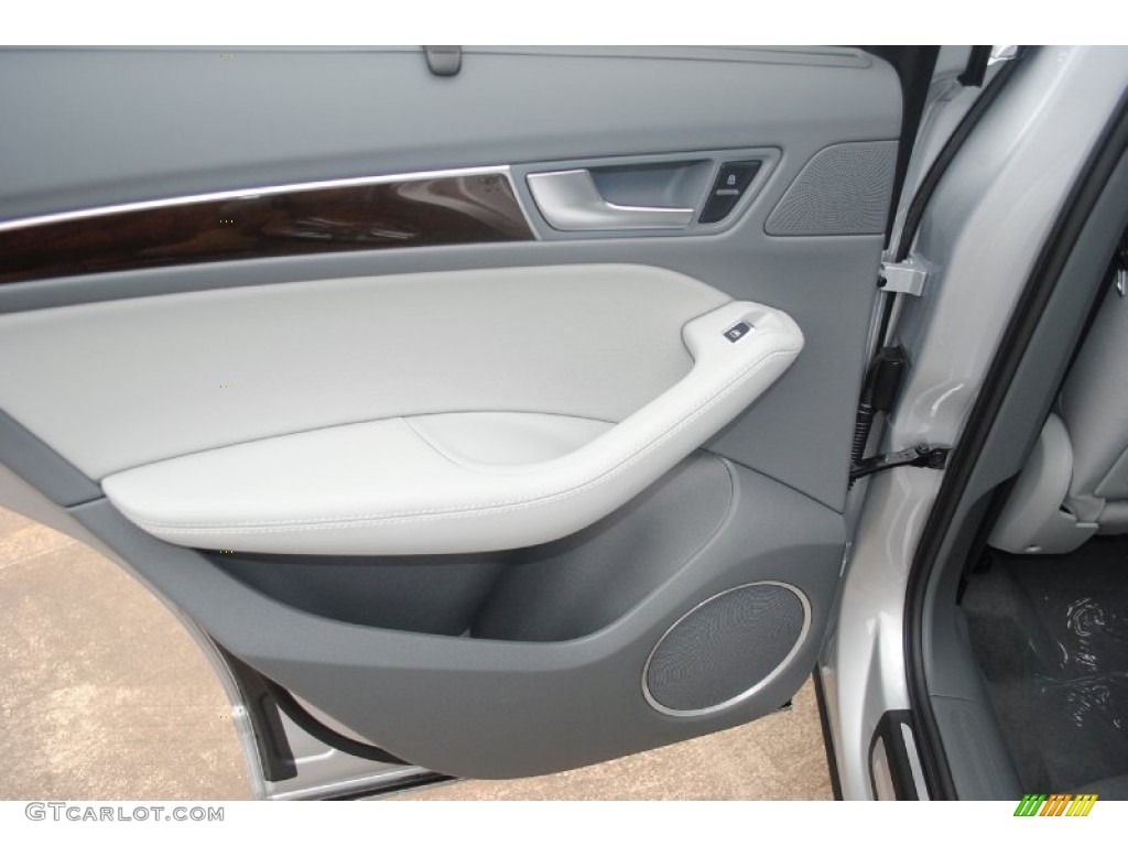2013 Audi Q5 3.0 TFSI quattro Steel Grey Door Panel Photo #80898773