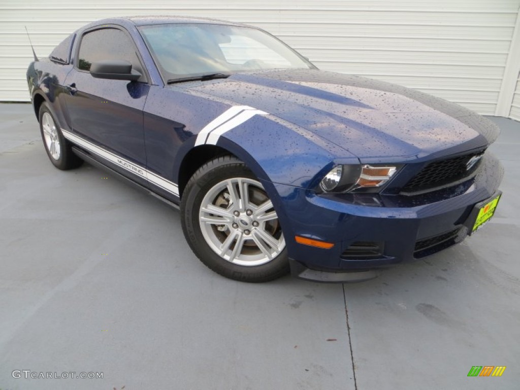 Kona Blue Metallic Ford Mustang