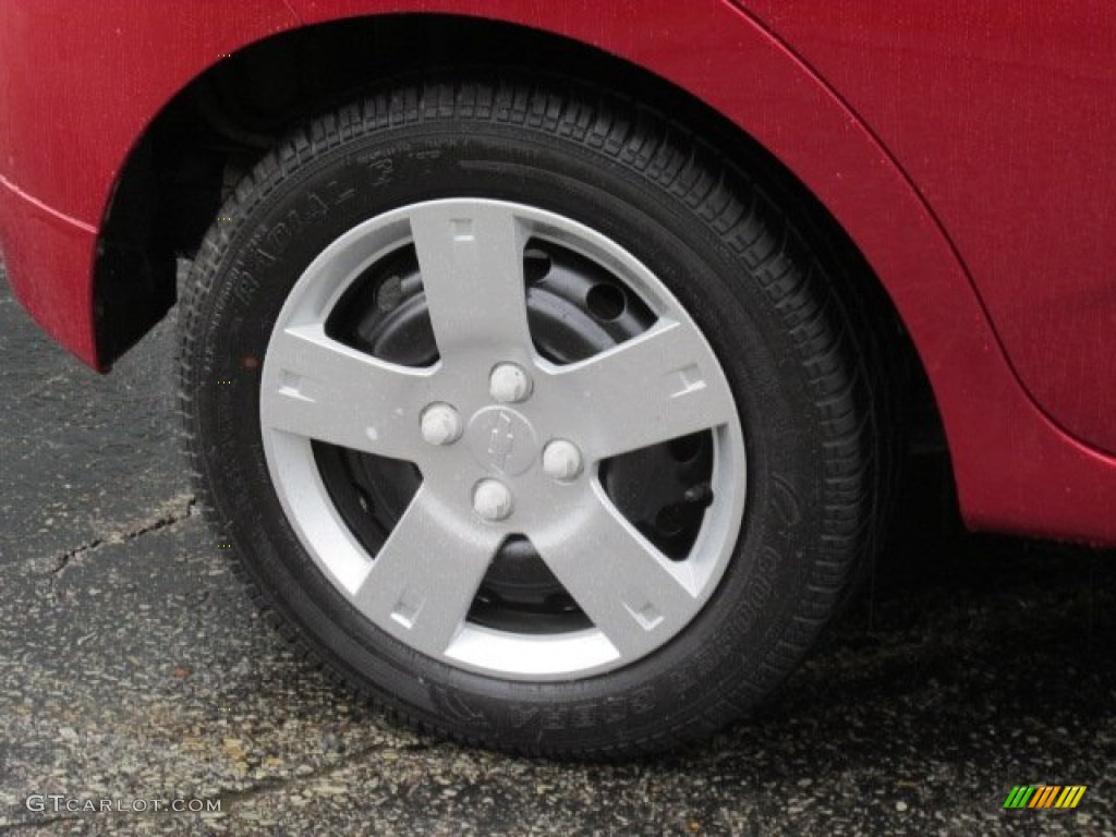 2010 Aveo Aveo5 LS - Sport Red / Charcoal photo #3