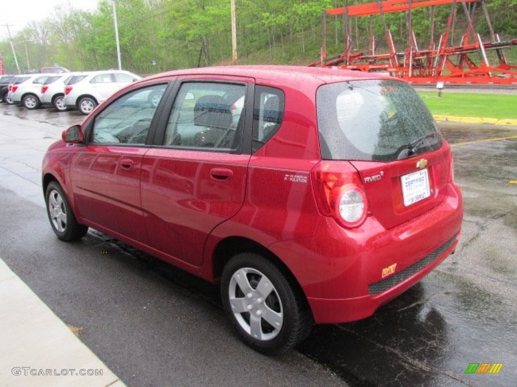 2010 Aveo Aveo5 LS - Sport Red / Charcoal photo #6