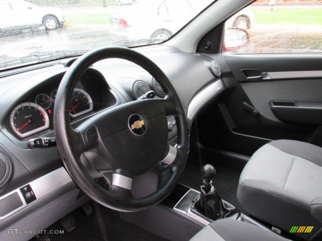 2010 Aveo Aveo5 LS - Sport Red / Charcoal photo #10