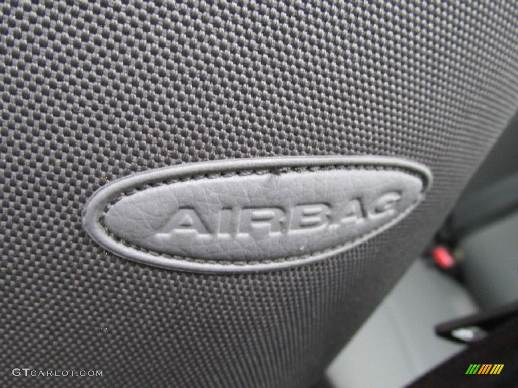 2010 Aveo Aveo5 LS - Sport Red / Charcoal photo #12