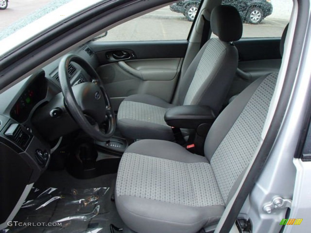 Charcoal/Light Flint Interior 2007 Ford Focus ZX4 SE Sedan Photo #80899572