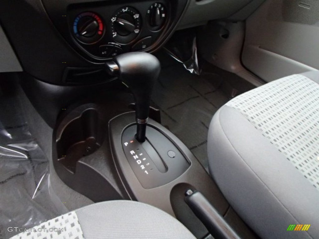 2007 Ford Focus ZX4 SE Sedan Transmission Photos