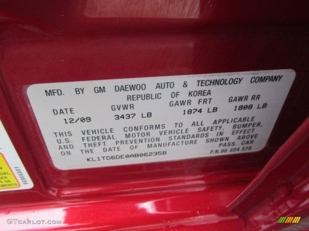2010 Aveo Aveo5 LS - Sport Red / Charcoal photo #19