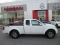 Glacier White - Frontier Pro-4X King Cab 4x4 Photo No. 8