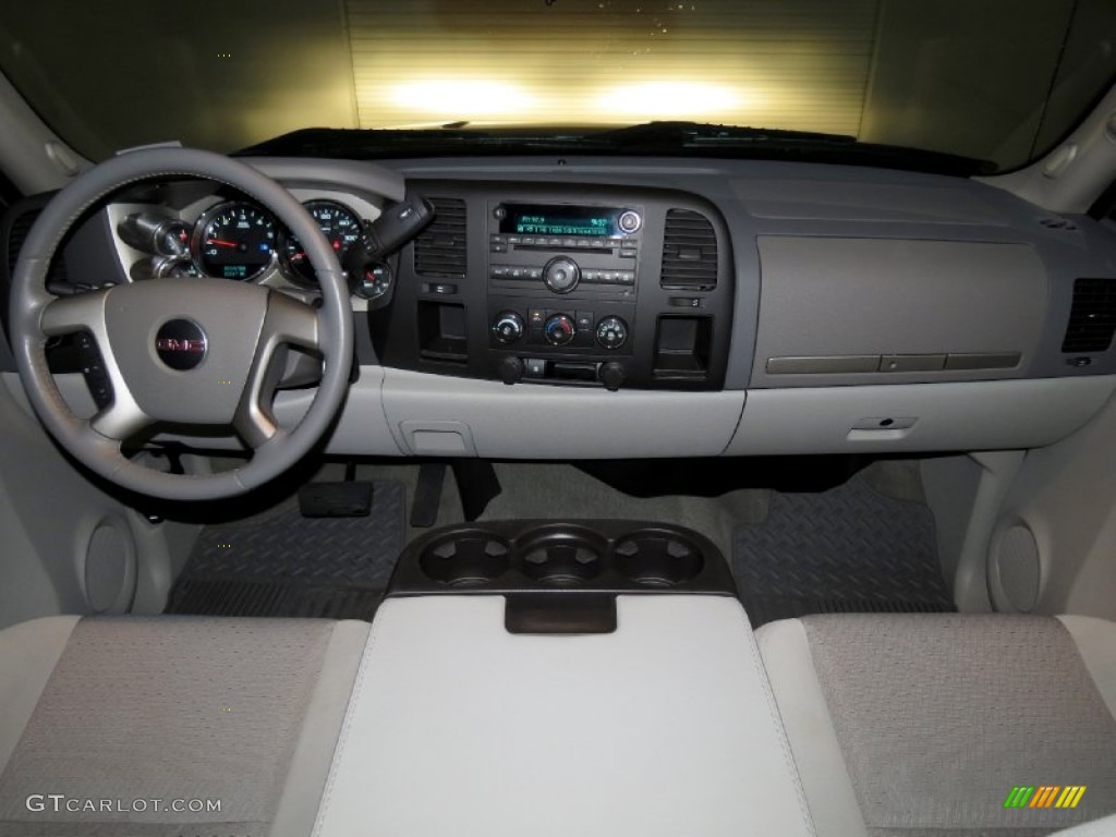 2009 GMC Sierra 1500 SLE Crew Cab Dashboard Photos
