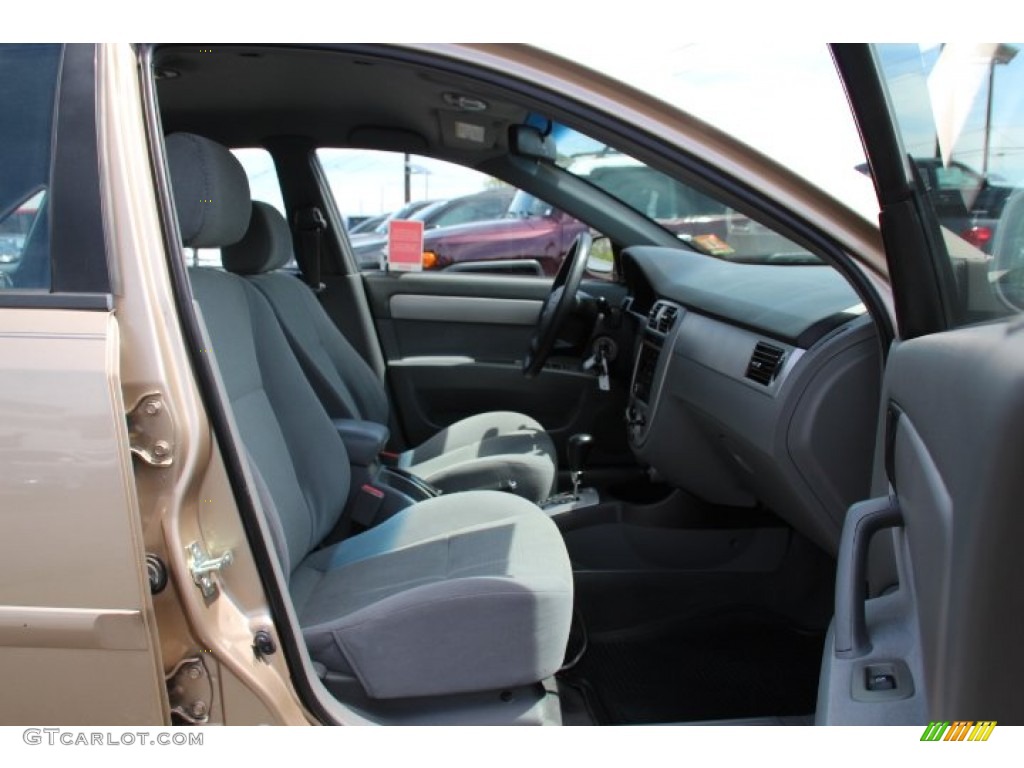 2007 Forenza Sedan - Champagne Beige Metallic / Grey photo #8