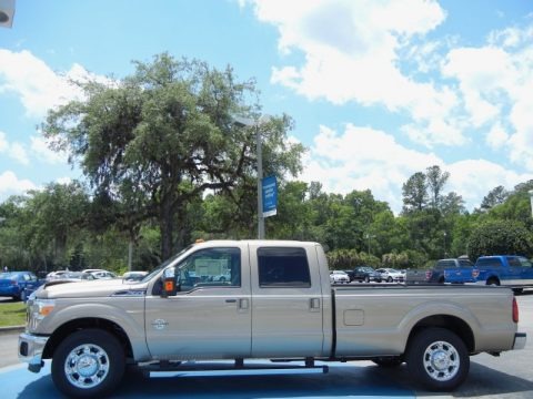 2013 Ford F350 Super Duty Lariat Crew Cab Data, Info and Specs