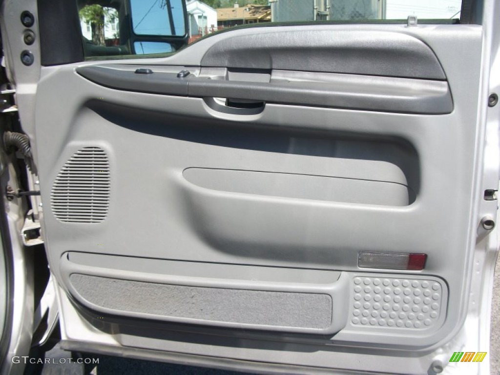 2002 Excursion XLT 4x4 - Silver Birch Metallic / Medium Flint photo #24