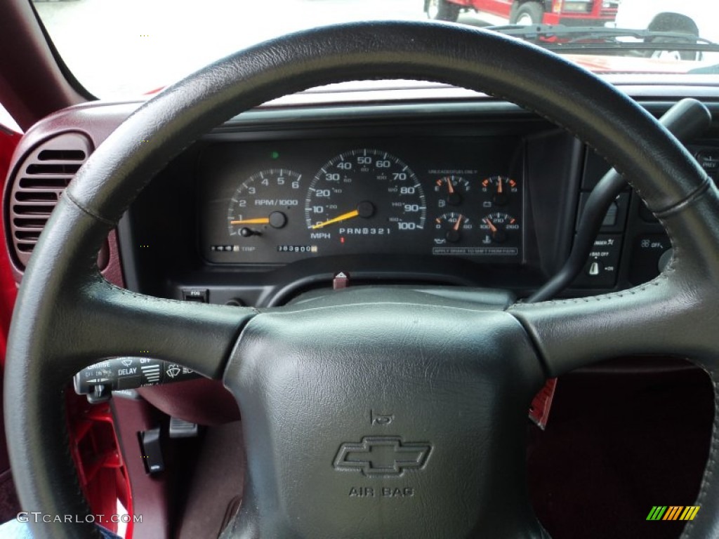 1998 C/K K1500 Regular Cab 4x4 - Victory Red / Red photo #8