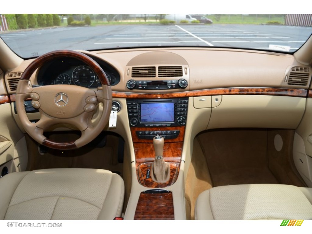 2007 Mercedes-Benz E 350 4Matic Sedan Cashmere Dashboard Photo #80907570