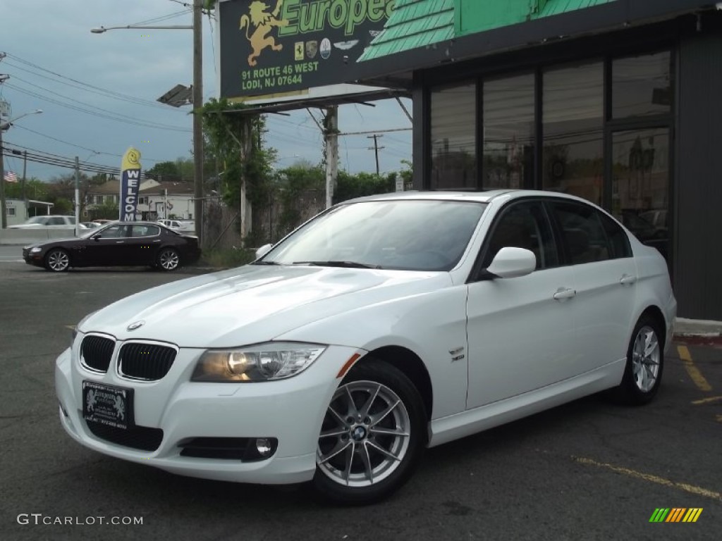 2010 3 Series 328i xDrive Sedan - Alpine White / Chestnut Brown Dakota Leather photo #1