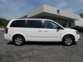 Stone White - Grand Caravan SE Hero Photo No. 8