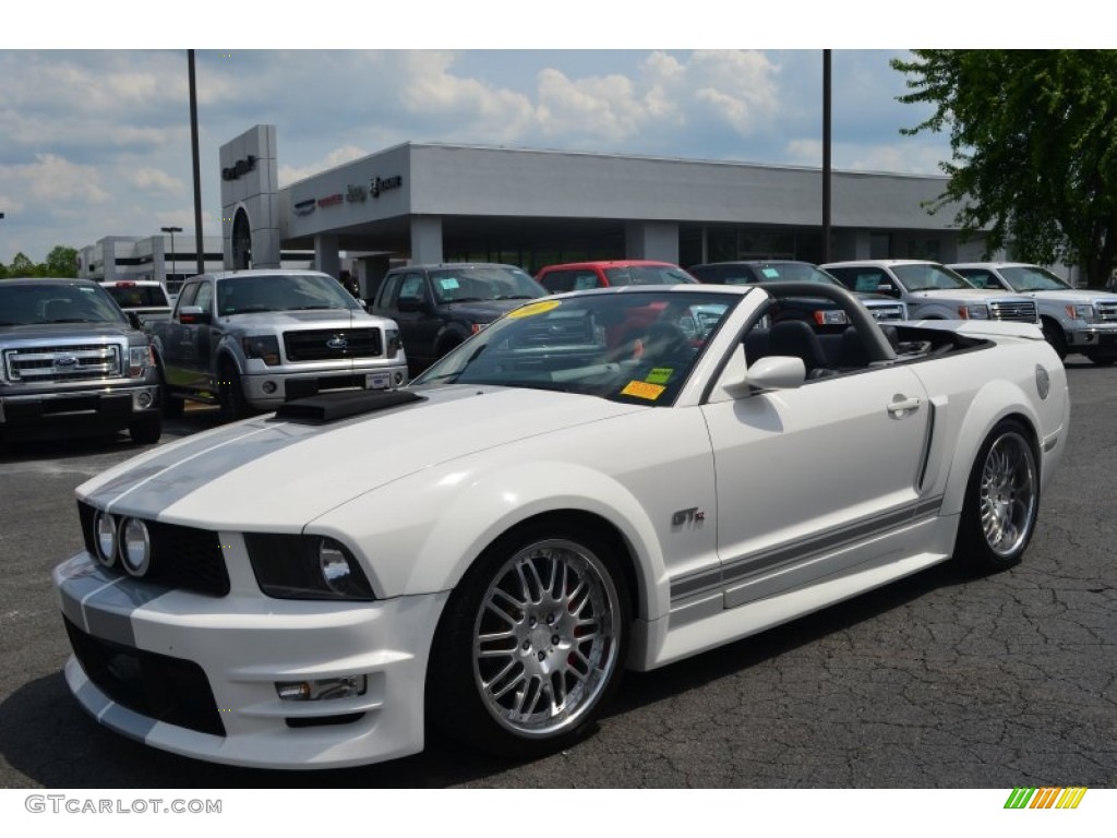 2007 Mustang GT Premium Convertible - Performance White / Light Graphite photo #2