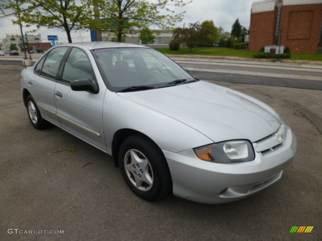 Ultra Silver Metallic 2004 Chevrolet Cavalier Sedan Exterior Photo #80915228