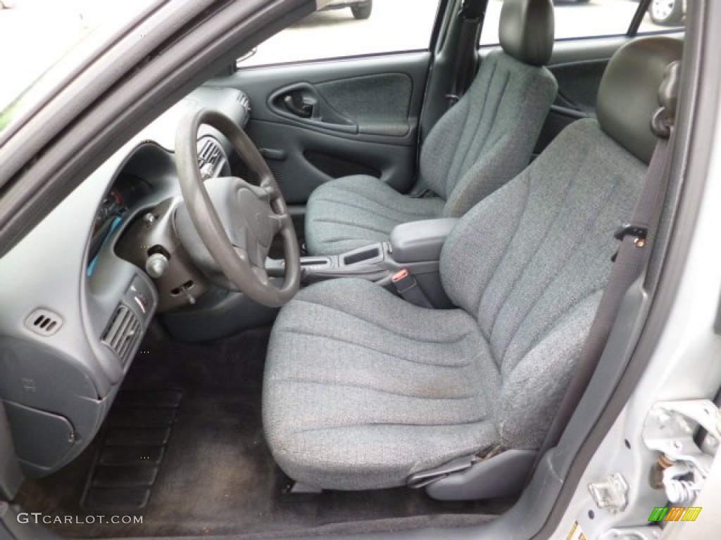Graphite Interior 2004 Chevrolet Cavalier Sedan Photo #80915526