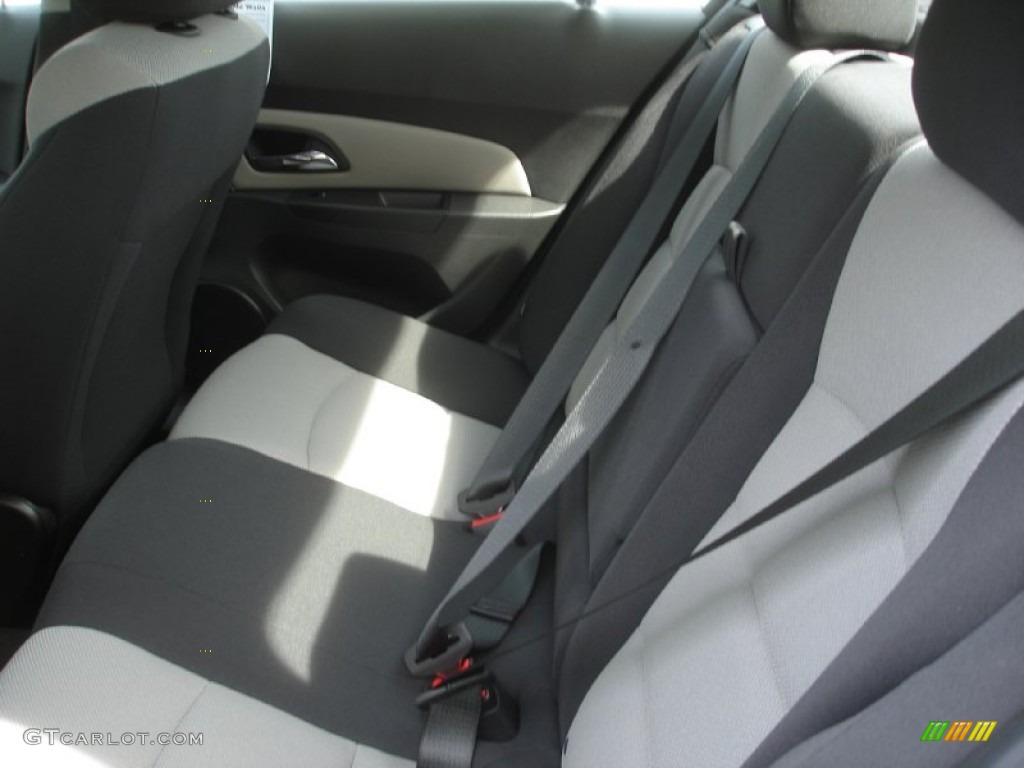 2013 Cruze LS - Summit White / Jet Black/Medium Titanium photo #3