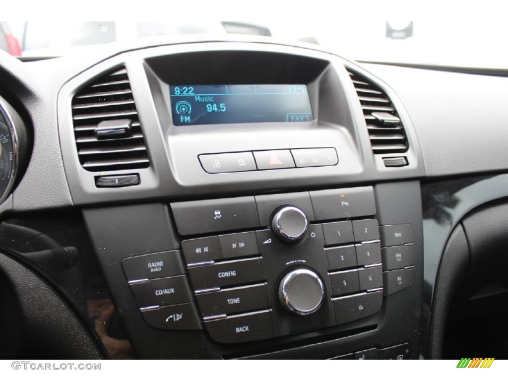 2011 Buick Regal CXL Controls Photo #80917775
