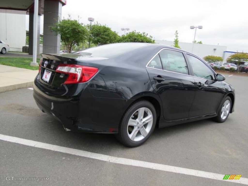 2013 Camry SE - Cosmic Gray Metallic / Black photo #17