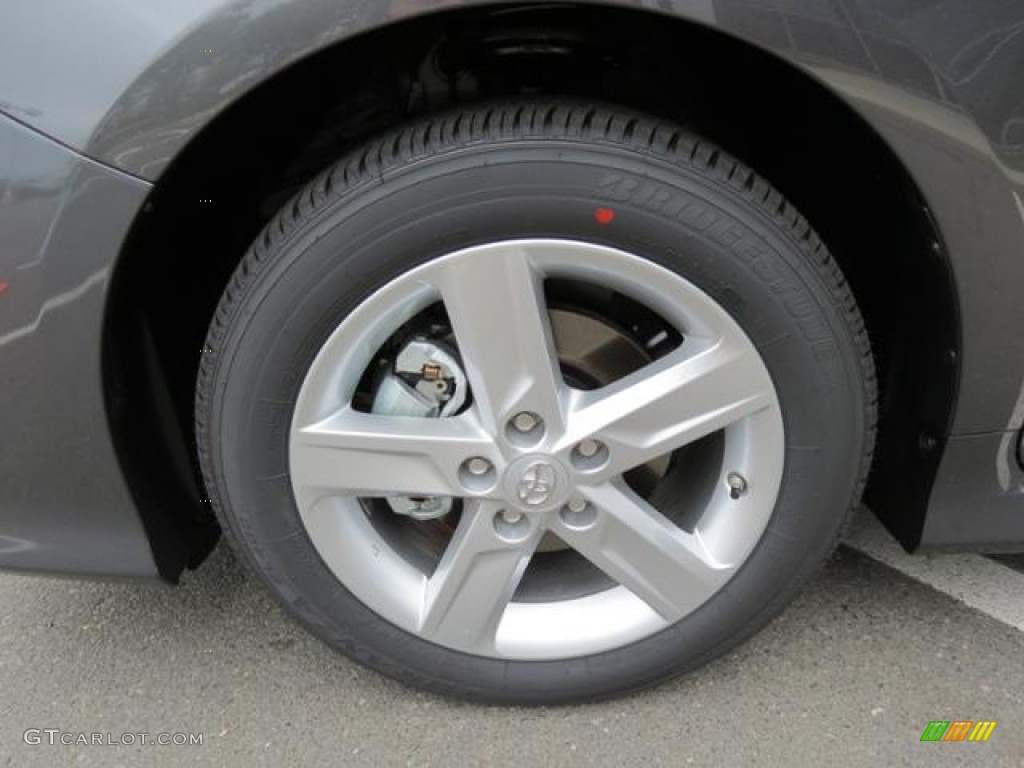 2013 Camry SE - Magnetic Gray Metallic / Black photo #4