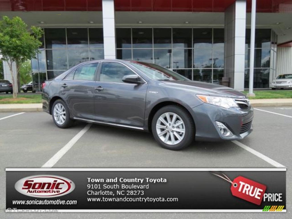 2013 Camry Hybrid XLE - Magnetic Gray Metallic / Light Gray photo #1