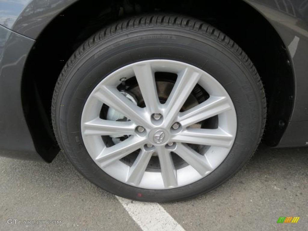 2013 Camry Hybrid XLE - Magnetic Gray Metallic / Light Gray photo #4