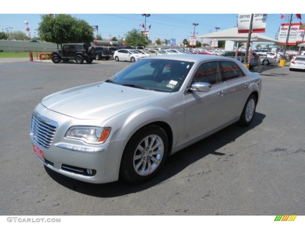 2012 300 C - Bright Silver Metallic / Black photo #3