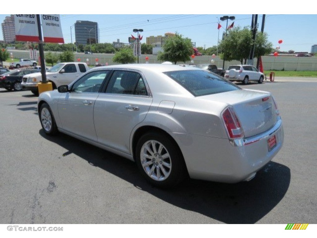 2012 300 C - Bright Silver Metallic / Black photo #5