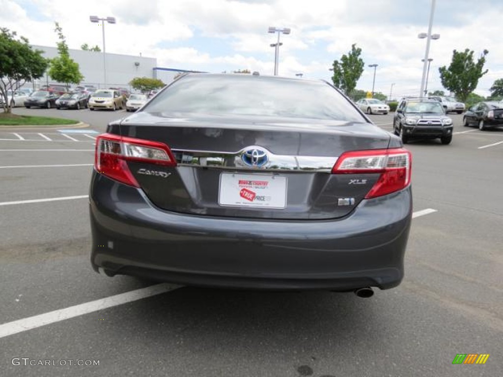 2013 Camry Hybrid XLE - Magnetic Gray Metallic / Light Gray photo #20