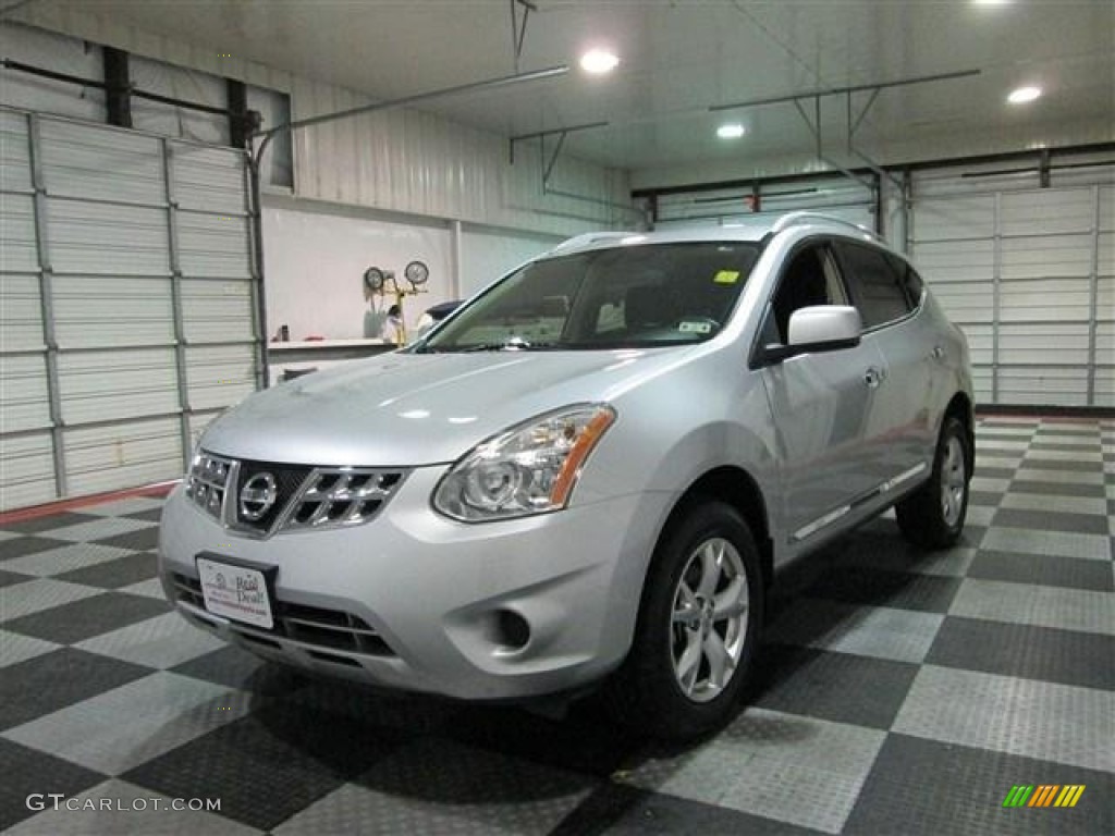 2011 Rogue S - Silver Ice Metallic / Black photo #3