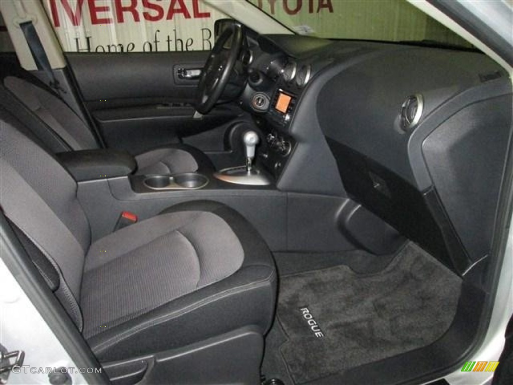 2011 Rogue S - Silver Ice Metallic / Black photo #17