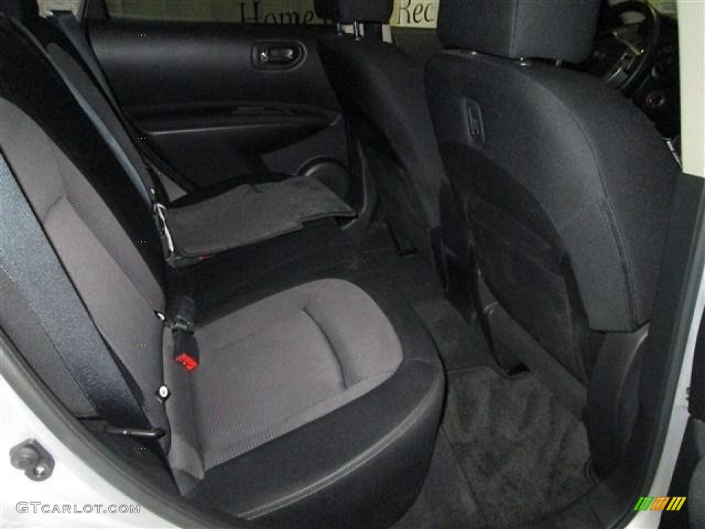 2011 Rogue S - Silver Ice Metallic / Black photo #19