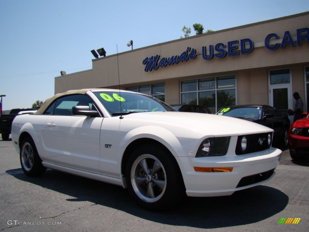 2006 Mustang GT Premium Convertible - Performance White / Light Parchment photo #2