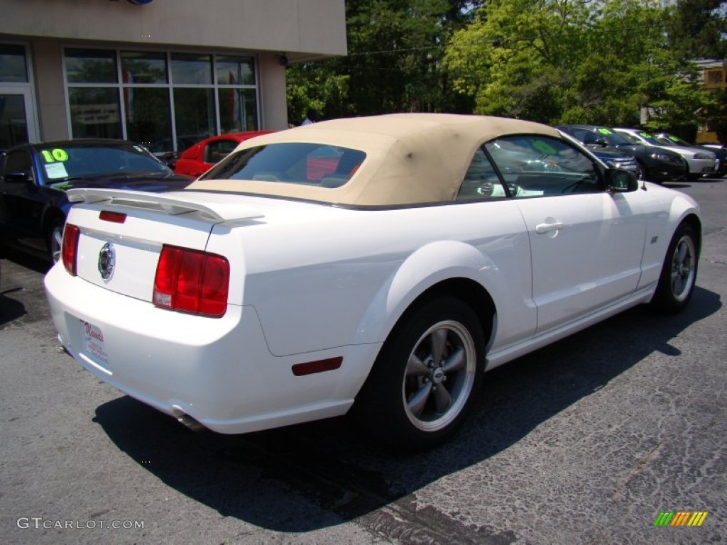 2006 Mustang GT Premium Convertible - Performance White / Light Parchment photo #8