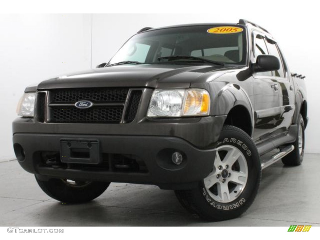 2005 Explorer Sport Trac XLT 4x4 - Dark Stone Metallic / Medium Dark Flint photo #2