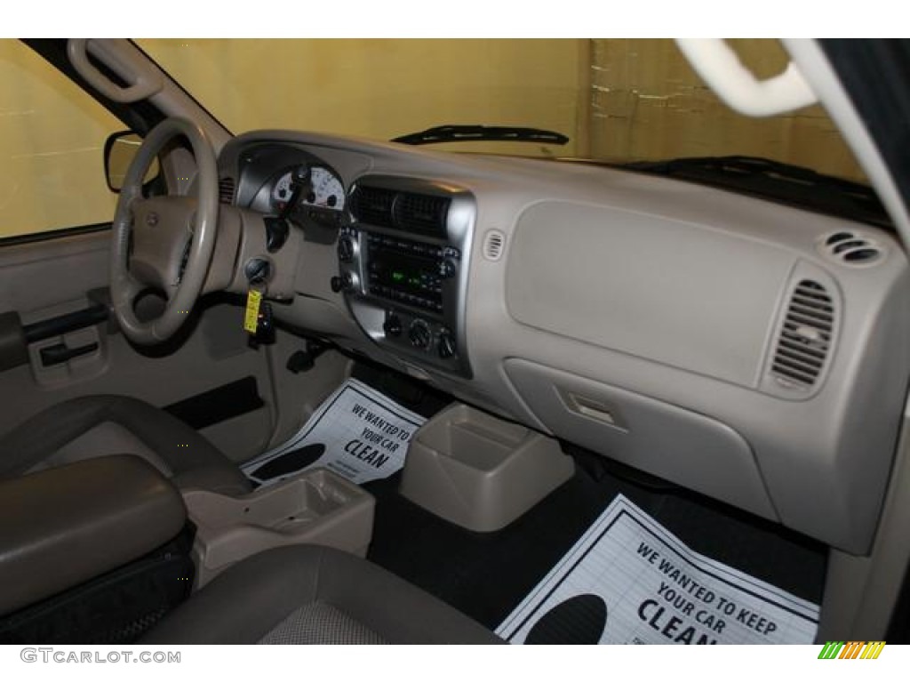 2005 Explorer Sport Trac XLT 4x4 - Dark Stone Metallic / Medium Dark Flint photo #26