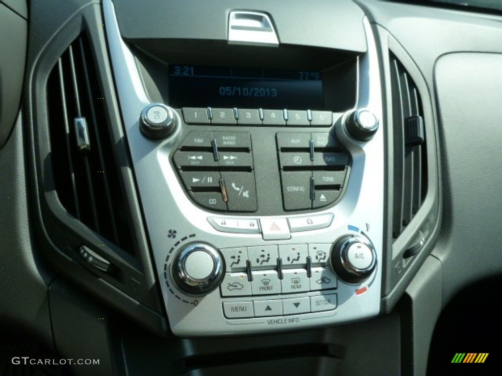 2013 Chevrolet Equinox LS Controls Photo #80933952