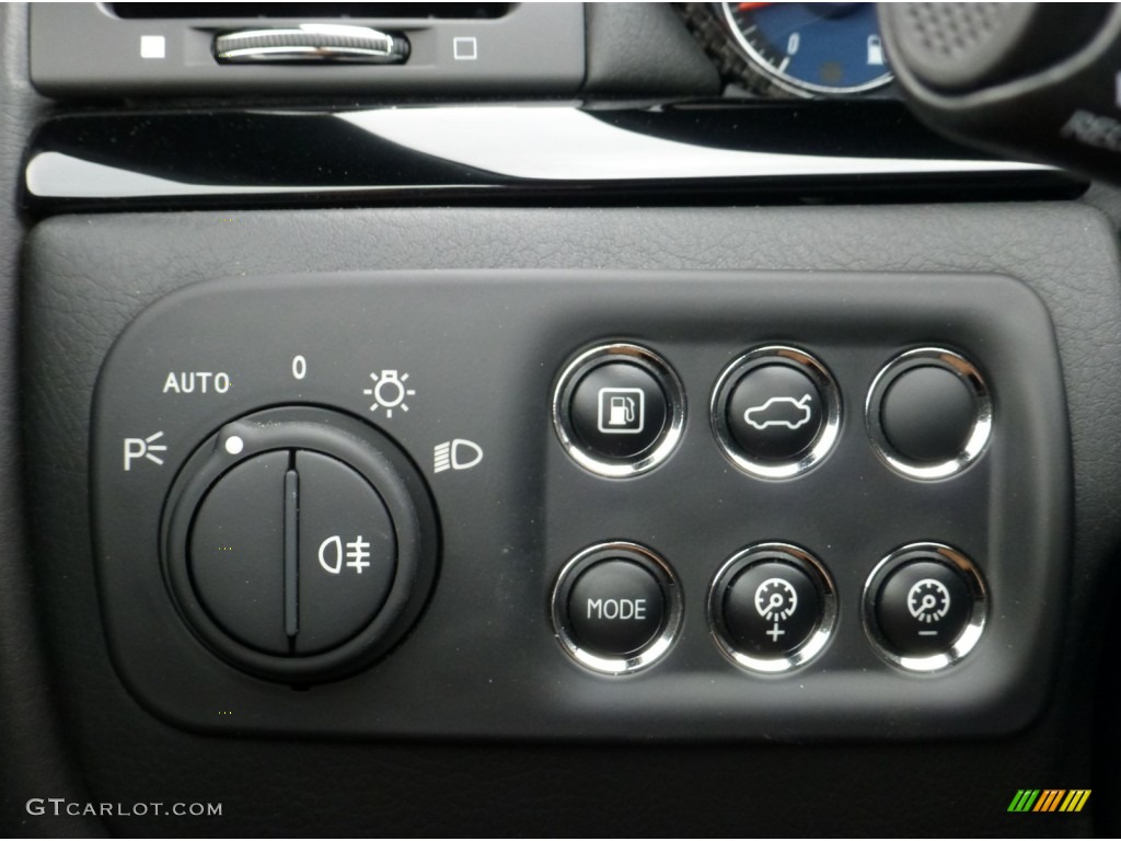 2012 Maserati GranTurismo MC Coupe Controls Photo #80937057