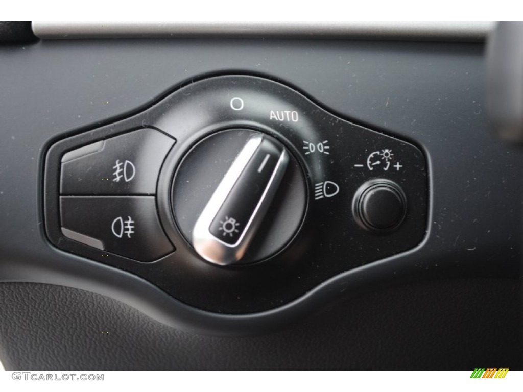 2011 Audi A4 2.0T quattro Sedan Controls Photo #80937315