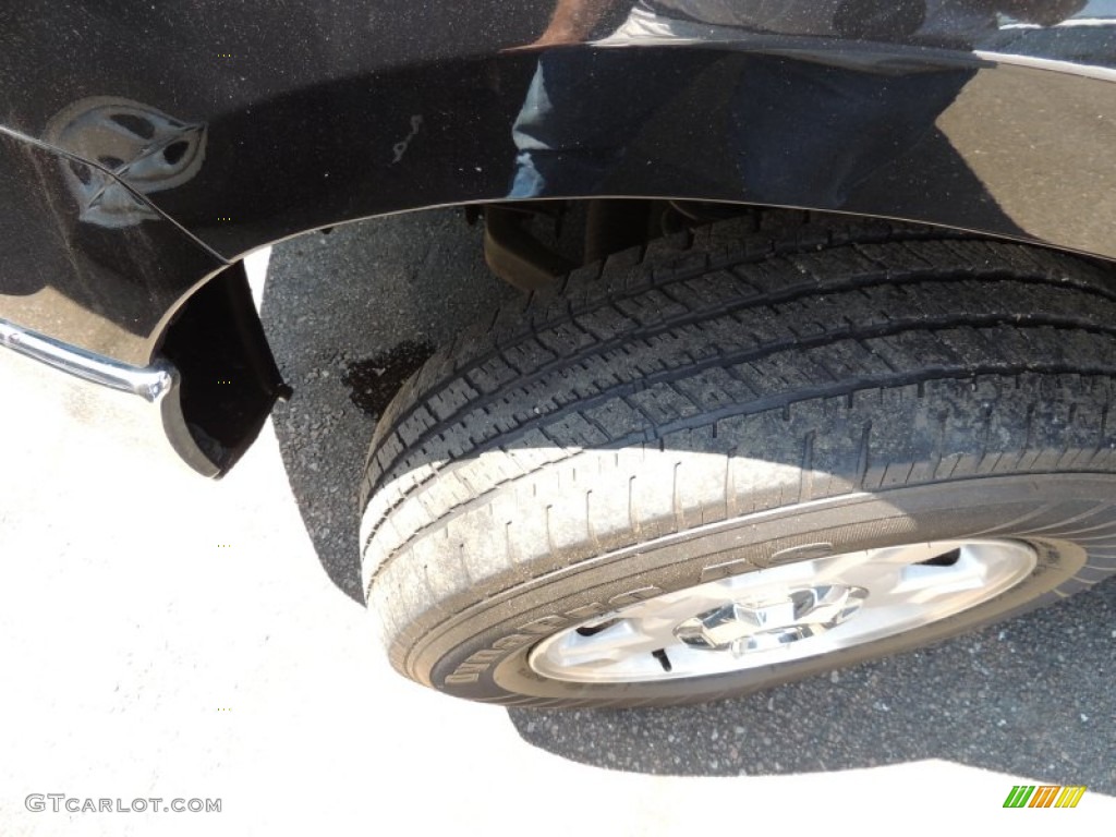 2010 F150 XLT Regular Cab - Tuxedo Black / Medium Stone photo #16