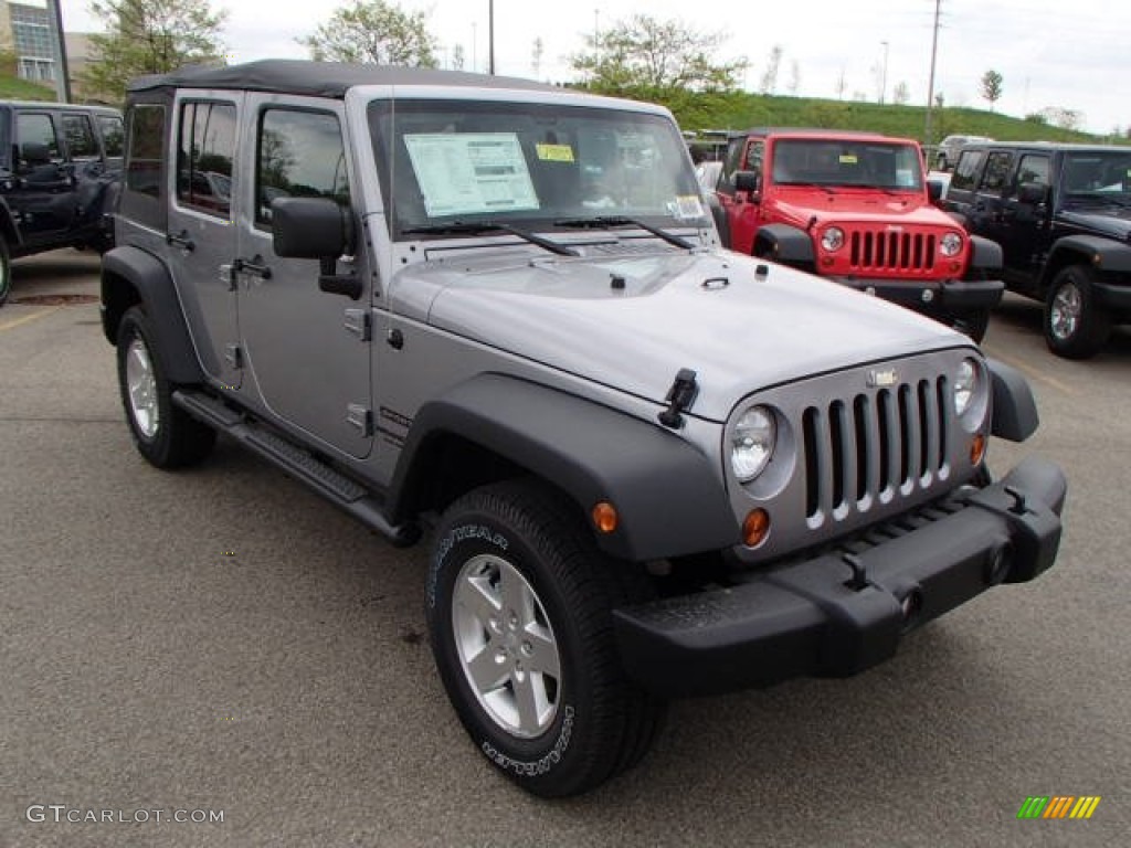 2013 Wrangler Unlimited Sport 4x4 - Billet Silver Metallic / Black photo #4