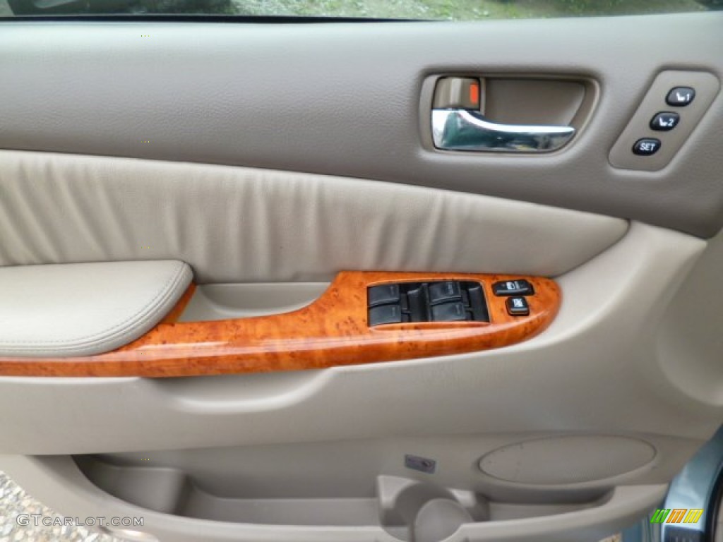 2008 Toyota Sienna Limited AWD Door Panel Photos
