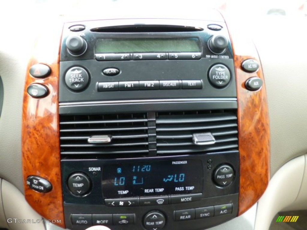2008 Toyota Sienna Limited AWD Controls Photos
