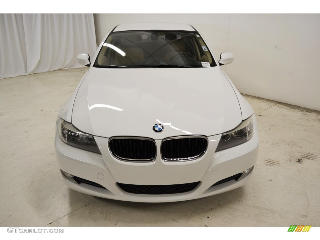 2010 3 Series 328i Sedan - Alpine White / Beige photo #4